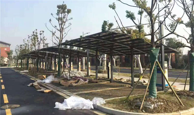 自家工廠內建車棚違章嗎？