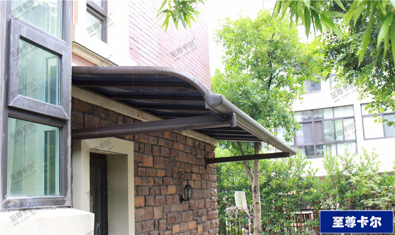 免費測量設計+詳細報價（窗棚）