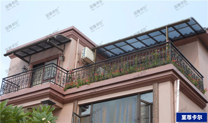 免費測量設計+詳細報價（窗棚）